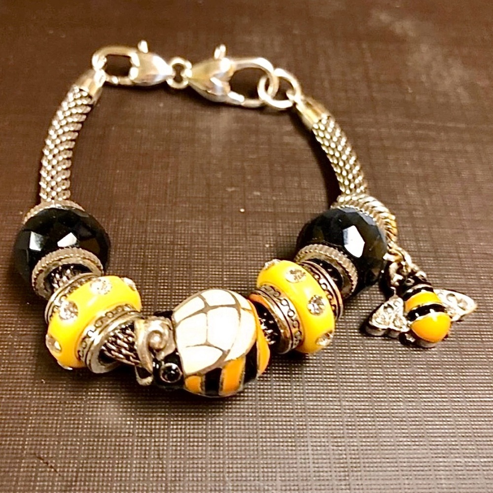Brighton Bee My Honey bead Big bumblebee Enameled in yellow black white Retired - Picture 8 of 11